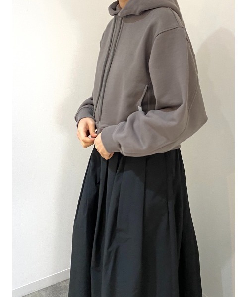 LA PEAU DE GEM（ラポドゥジェム）の「【la peau de gem.】クロップドパーカー（Tシャツ/カットソー・レディース・チャコールグレー/ベージュ/バーガンディー・FREE）」の21枚目の写真