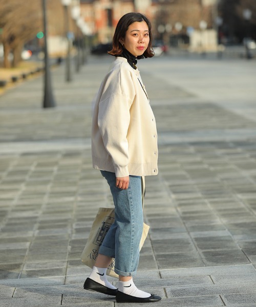 sara&cake（サラアンドケイク）の「12G 前後2wayオーバーサイズカーディガン（カーディガン/ボレロ・レディース・ホワイト/グリーン・FREE）」の21枚目の写真
