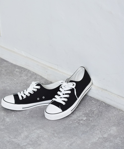 RETRO GIRL(レトロガール)の「スニーカー(スニーカー・レディース・グリーン/ブラック/ライトブルー/オフホワイト/ライトベージュ・M/L)」の2枚目の写真