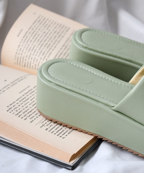 NOFALL（ノーフォール）の「スクエアトゥボリュームソールミュールサンダル（サンダル・レディース・ホワイト/ブラック/ベージュ/イエロー/グリーン・LL/S/M/L）」の22枚目の写真