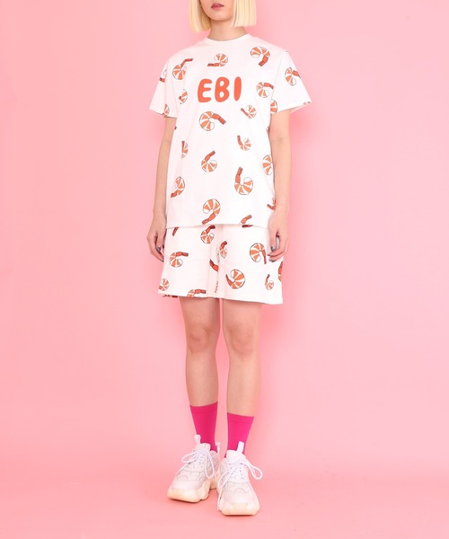 PUNYUS(プニュズ)の「フード総柄スウェットショーパン(スウェットパンツ・レディース・その他2・1/2/4/3)」の2枚目の写真