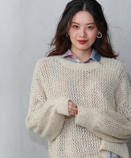 miclat（ミクラ）の「大きいサイズ メッシュニット　miclat（ニット/セーター・レディース・ベージュ/ラベンダー/ブラック/イエロー系/グレー系・L/4L/3L/LL/5L）」の9枚目の写真