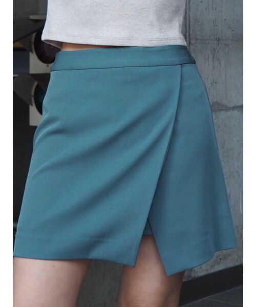 EVRIS(エヴリス)の「ラップデザインミニスカート【セットアップ着用可能】(スカート・レディース・ベージュ/オレンジ/グリーン・SMALL/MEDIUM)」の3枚目の写真