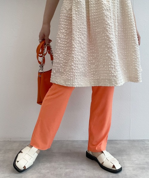w closet(ダブルクローゼット)の「シアーリブフリーカットイージーパンツ(その他パンツ・レディース・ブラック/ピンク/オレンジ/ミント・FREE)」の4枚目の写真