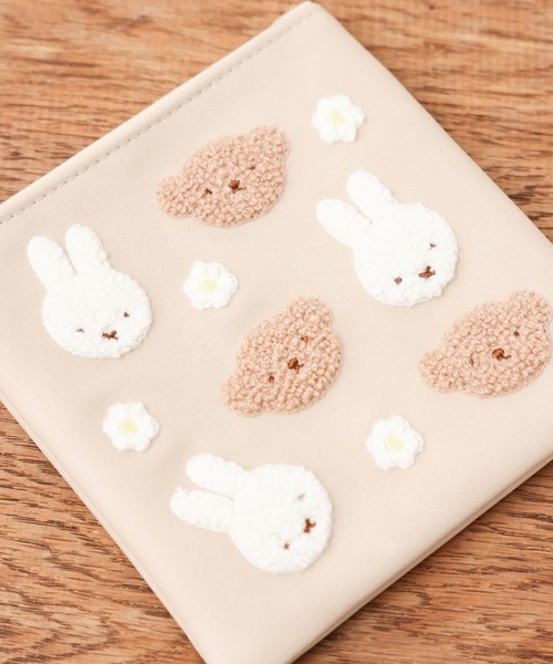 Miffy（ ミッフィー）の「miffy スクエアポーチ（ポーチ・レディース・ホワイト/ブラウン/マルチ・フリー）」の10枚目の写真