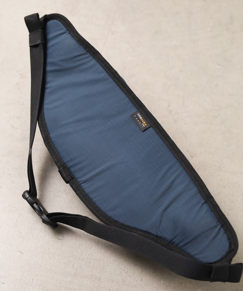 MAKAVELIC（マキャベリック）の「『MAKAVELIC』RICO SUPER LIGHT WAIST BAG（ボディバッグ/ウエストポーチ・レディース・ブラック/ベージュ/ネイビー・FREE）」の8枚目の写真