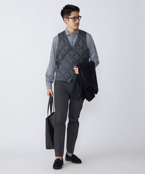 TAION(タイオン)の「*【SHIPS別注】TAION: <手洗い可能> COPYRIGHT ロゴ パッカブル インナー ダウン ジレ (ベスト)(ダウンベスト・メンズ・ブラック/チャコールグレー/ブラウン・SMALL/MEDIUM/LARGE/X-LARGE)」の7枚目の写真