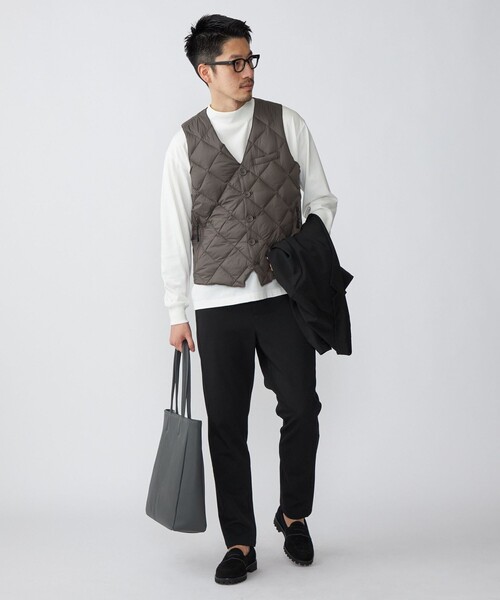 TAION(タイオン)の「*【SHIPS別注】TAION: <手洗い可能> COPYRIGHT ロゴ パッカブル インナー ダウン ジレ (ベスト)(ダウンベスト・メンズ・ブラック/チャコールグレー/ブラウン・SMALL/MEDIUM/LARGE/X-LARGE)」の11枚目の写真