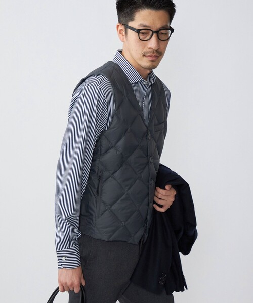 TAION(タイオン)の「*【SHIPS別注】TAION: <手洗い可能> COPYRIGHT ロゴ パッカブル インナー ダウン ジレ (ベスト)(ダウンベスト・メンズ・ブラック/チャコールグレー/ブラウン・SMALL/MEDIUM/LARGE/X-LARGE)」の15枚目の写真