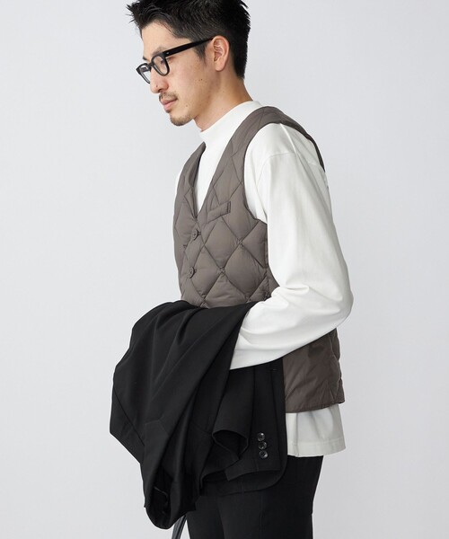 TAION(タイオン)の「*【SHIPS別注】TAION: <手洗い可能> COPYRIGHT ロゴ パッカブル インナー ダウン ジレ (ベスト)(ダウンベスト・メンズ・ブラック/チャコールグレー/ブラウン・SMALL/MEDIUM/LARGE/X-LARGE)」の19枚目の写真