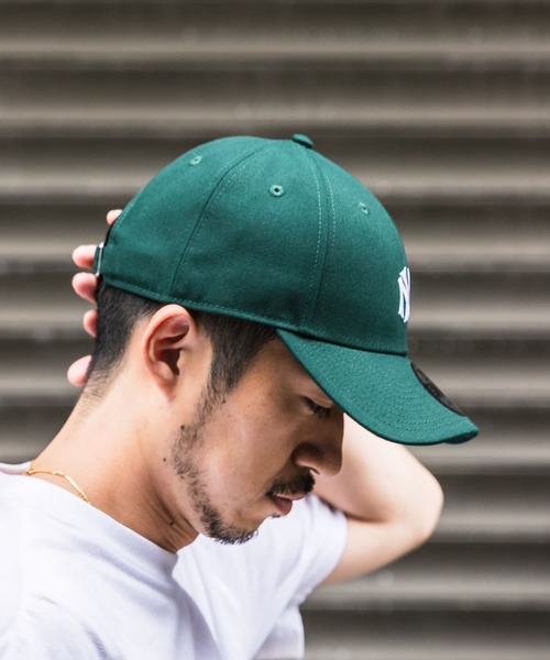 NEW ERA(ニューエラ)の「『別注』New Era×URBAN RESEARCH 940CS(キャップ・メンズ・ブラック/レッド/ネイビー/グリーン・FREE)」の3枚目の写真