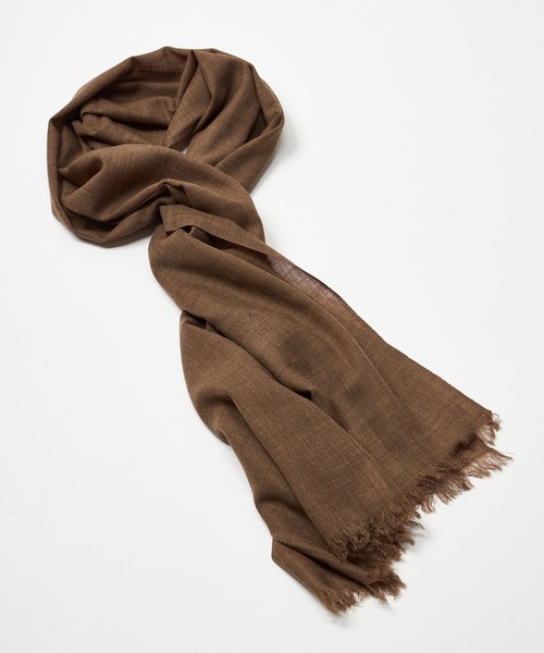 INED CLARO(イネドクラロ)の「梳毛ウールカラーストール(マフラー・レディース・ベージュ/ブラウン/カーキ/ピンク・フリー)」の2枚目の写真