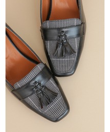 タッセルヒールアップローファー