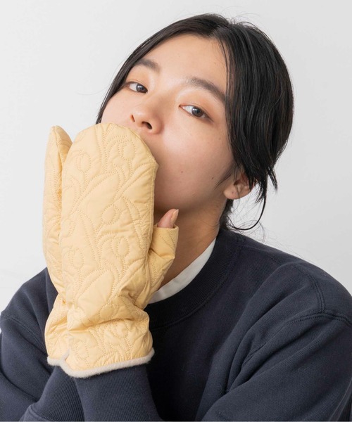 Casselini（キャセリーニ）の「Casselini(キャセリーニ)チューリップキルティングミトン（手袋・レディース・ブラック/ピンク/ブルー/クリーム・FREE）」の3枚目の写真