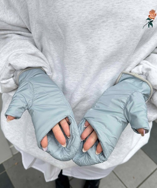 Casselini（キャセリーニ）の「Casselini(キャセリーニ)チューリップキルティングミトン（手袋・レディース・ブラック/ピンク/ブルー/クリーム・FREE）」の17枚目の写真