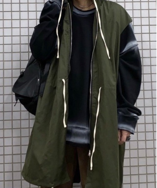 XU（エックスユー）の「【XU/エックスユー】spray sweat shirt / スウェット トレーナー 長袖トップス 秋服 冬服 オーバーサイズ スウェット ビッグサイズ（スウェット・メンズ・ホワイト/ブラック・ONE SIZE）」の7枚目の写真