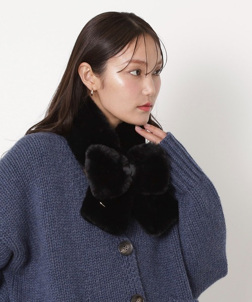 3.1 philip lim ファー　マフラー ポン付きフェイクファーマフラー 15×85cm ロゴチャーム付き