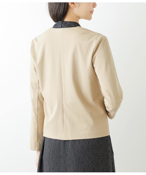 NEWYORKER(ニューヨーカー)の「ジャージーカットソージャケット(ノーカラージャケット・レディース・ネイビー/ベージュ・L/M)」の4枚目の写真