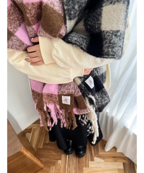 JUMELLE（ジュメロ）の「ブロックチェックマフラー（マフラー・レディース・ピンク/ブラック・FREE）」の15枚目の写真