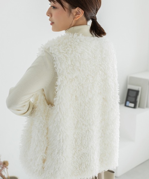 Edit Sheen（エディットシーン）の「【スタイリストプロデュース】プードルファーベスト（その他アウター・レディース・アイボリー・M）」の5枚目の写真