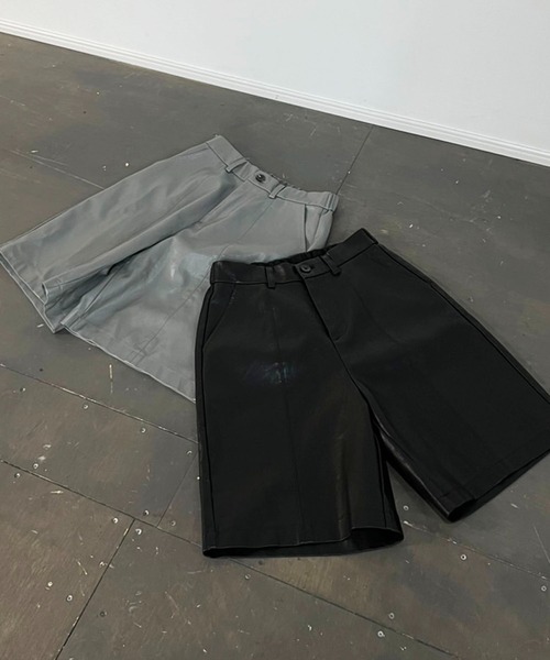 Jewelobe（ジュエローブ）の「センターステッチシンセティックレザーハーフパンツ（その他パンツ・レディース・グレー/ブラック・FREE）」の18枚目の写真