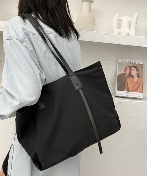 yuue' ( wear )(ユーイ)の「大容量シンプルトートバッグ(トートバッグ・レディース・ホワイト/ブラック/カーキ・FREE)」の15枚目の写真