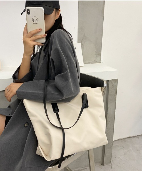 yuue' ( wear )(ユーイ)の「大容量シンプルトートバッグ(トートバッグ・レディース・ホワイト/ブラック/カーキ・FREE)」の19枚目の写真