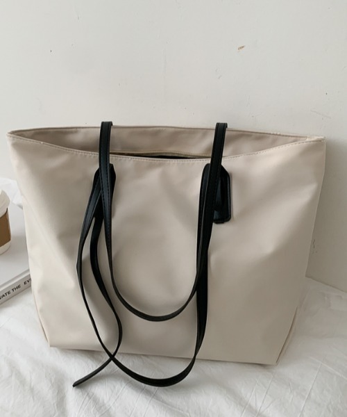 yuue' ( wear )(ユーイ)の「大容量シンプルトートバッグ(トートバッグ・レディース・ホワイト/ブラック/カーキ・FREE)」の22枚目の写真