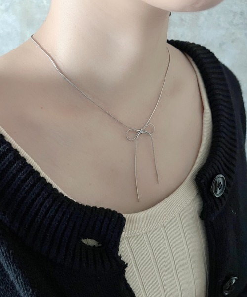 ciite'(シーテ)の「simple ribbon necklace / シンプル リボン ネックレス(ネックレス・レディース・シルバー/ゴールド・FREE)」の16枚目の写真