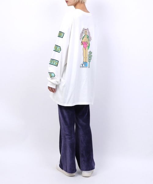 PUNYUS(プニュズ)の「FIRE WALKロンT(Tシャツ/カットソー・レディース・ブラック/グリーン/ホワイト・2/1/4/3)」の11枚目の写真