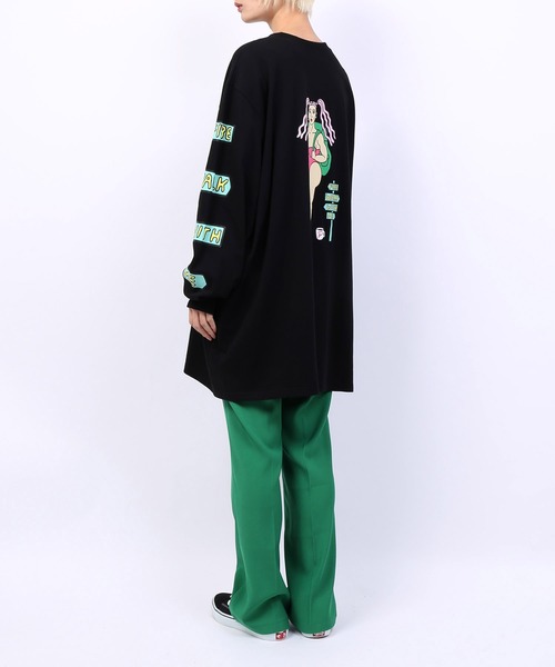 PUNYUS(プニュズ)の「FIRE WALKロンT(Tシャツ/カットソー・レディース・ブラック/グリーン/ホワイト・2/1/4/3)」の14枚目の写真