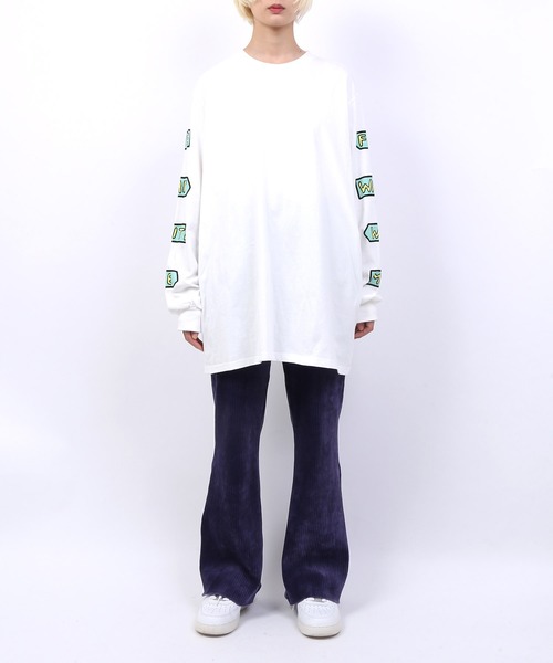 PUNYUS(プニュズ)の「FIRE WALKロンT(Tシャツ/カットソー・レディース・ブラック/グリーン/ホワイト・2/1/4/3)」の18枚目の写真