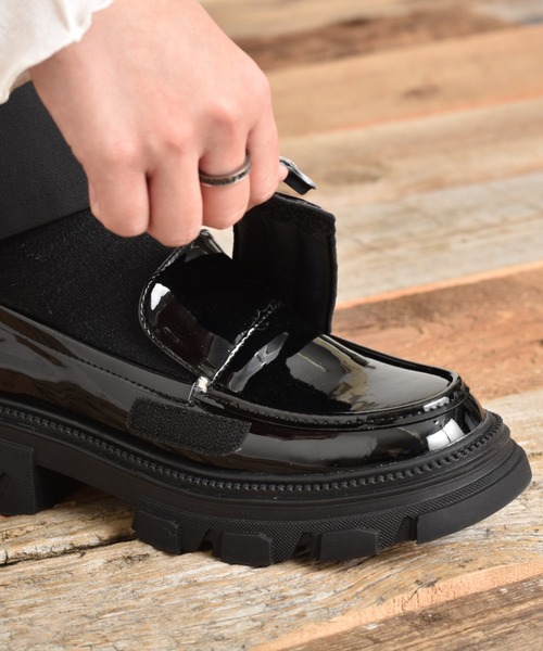 SVEC(シュベック)の「チャンキーソール ベルクロ コインローファー(ローファー・レディース・オフホワイト/ブラック・35/36/37/38/39)」の14枚目の写真