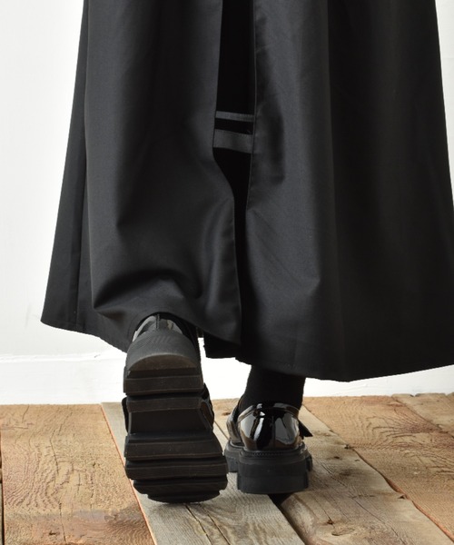 SVEC(シュベック)の「チャンキーソール ベルクロ コインローファー(ローファー・レディース・オフホワイト/ブラック・35/36/37/38/39)」の16枚目の写真