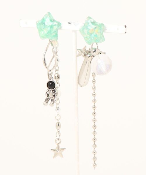 tone(トーン)の「【KKSHOP】星と宇宙飛行士ピアス(MA)(ピアス(両耳用)・レディース・イエロー/グリーン・FREE)」の2枚目の写真