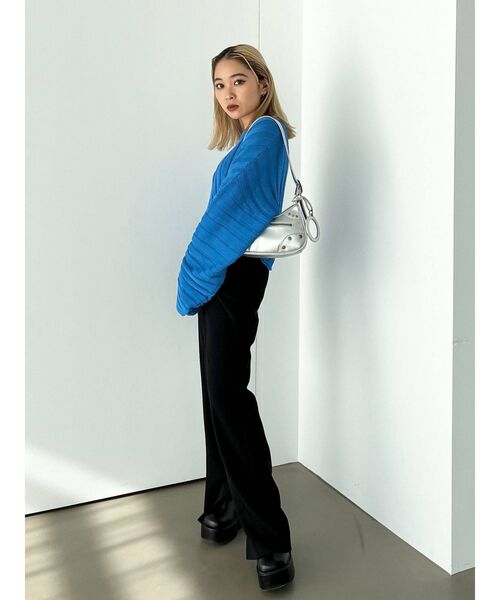 EMODA（エモダ）の「マークウエストフレアパンツ（その他パンツ・レディース・ピンク/ブラック/アイボリー・SMALL/MEDIUM）」の5枚目の写真