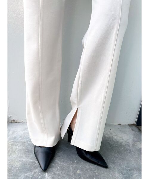 EMODA（エモダ）の「マークウエストフレアパンツ（その他パンツ・レディース・ピンク/ブラック/アイボリー・SMALL/MEDIUM）」の15枚目の写真