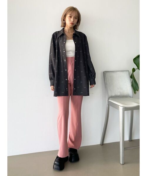 EMODA（エモダ）の「マークウエストフレアパンツ（その他パンツ・レディース・ピンク/ブラック/アイボリー・SMALL/MEDIUM）」の16枚目の写真