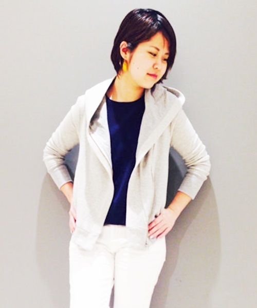 COLLAGE GALLARDAGALANTE（コラージュガリャルダガランテ）の「リーフプリントニットプルオーバー（ニット/セーター・レディース・ライトグレー/グリーン・FREE）」の8枚目の写真