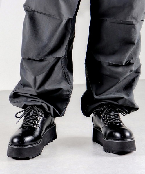 LOVEHUNTER（ラブハンター）の「+5.5cm 軽量厚底 シャークソールレースアップシューズ（ドレスシューズ・メンズ・ブラック/ホワイト/ブラック系2/ブラック系3/ブラック系4・44/43/41/42/40）」の5枚目の写真
