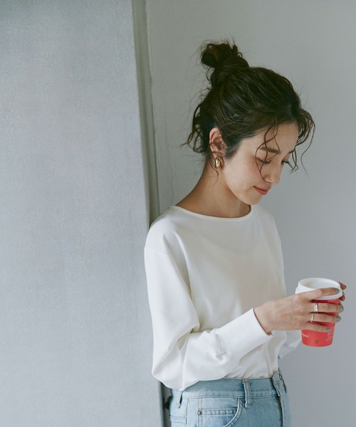 NANO universe（ナノユニバース）の「LB.04/リブ付きれい見えジョーゼットカットソー（Tシャツ/カットソー・レディース・ブラック/ネイビー/オフホワイト/グレー系その他4・FREE）」の6枚目の写真