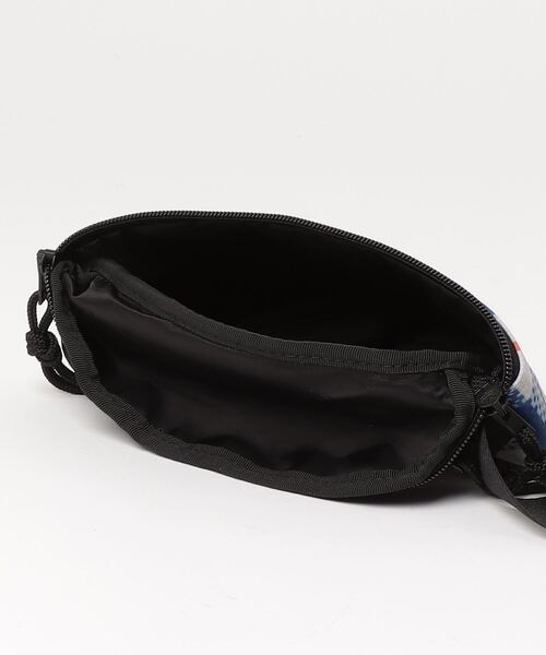 VETEMENTS（ヴェトモン）の「VETEMENTS / ヴェトモン：BARBES FANNY PACK：UE63BA501N[RIP]（ショルダーバッグ・メンズ・ブルー系その他・FREE）」の4枚目の写真