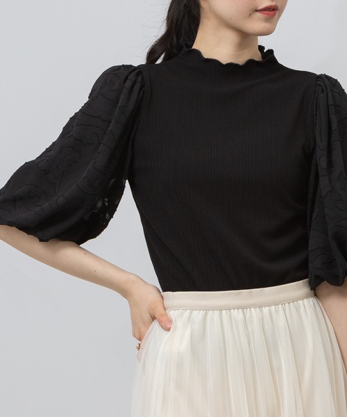 pumpkin port(パンプキンポート)の「メロープチハイ 花柄シアーボリューム袖 カットソー(Tシャツ/カットソー・レディース・アイボリー/ブラック/ピンク・MEDIUM)」の14枚目の写真