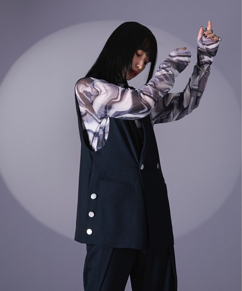 Ellno Loset(エルノロゼット)の「サイドシルバーボタンジレ/セットアップ対応(ベスト・メンズ・ネイビー/ブラック/アイボリー・MEDIUM/LARGE)」の19枚目の写真