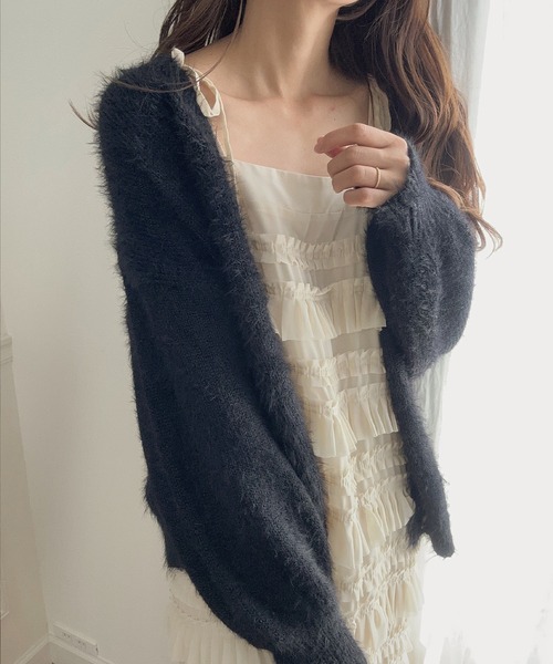 LAUIR（ラウアー）の「シャギーVネックニットカーディガン（カーディガン/ボレロ・レディース・グレイッシュベージュ/アイボリー/ブラック/ベージュ/ピンク・FREE）」の19枚目の写真