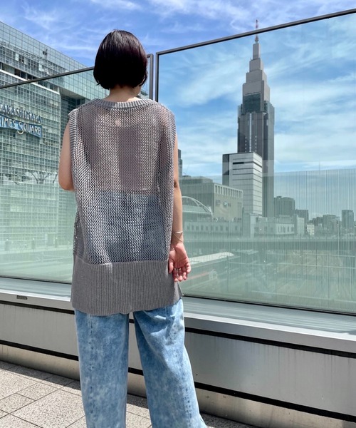 Scrap Book / LAGLAIA / emanar(スクラップブック / ラグライア / エマナ)の「【CYAN TOKYO】ペーパーニットメッシュベスト(ベスト・レディース・パープル/グレー・FREE)」の17枚目の写真