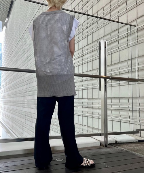Scrap Book / LAGLAIA / emanar(スクラップブック / ラグライア / エマナ)の「【CYAN TOKYO】ペーパーニットメッシュベスト(ベスト・レディース・パープル/グレー・FREE)」の6枚目の写真