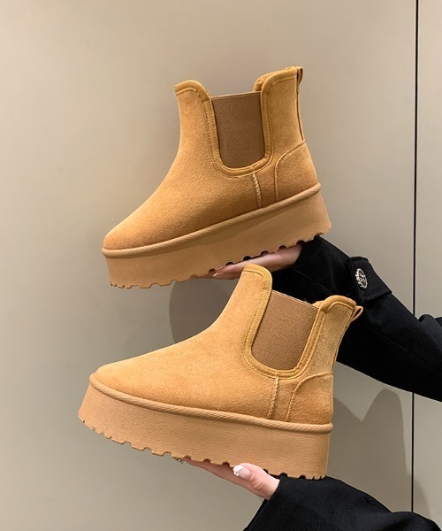 Shoes in Closet（シューズインクローゼット）の「厚底