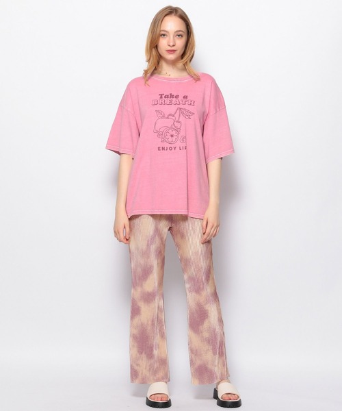 FOREVER 21(フォーエバー トゥエンティーワン)の「タイダイプリーツイージーパンツ(その他パンツ・レディース・ブルー/ピンク/グレー・SMALL/MEDIUM)」の12枚目の写真