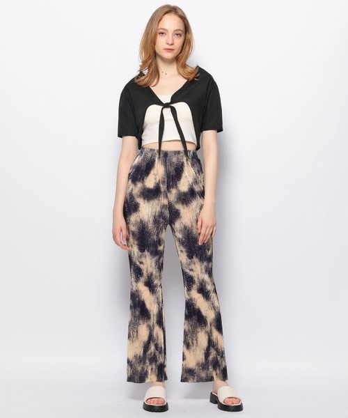 FOREVER 21(フォーエバー トゥエンティーワン)の「タイダイプリーツイージーパンツ(その他パンツ・レディース・ブルー/ピンク/グレー・SMALL/MEDIUM)」の5枚目の写真